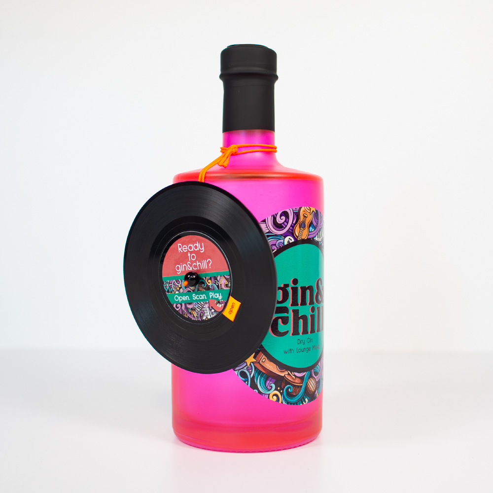 gin_lounge_mit_schallplatte.jpg